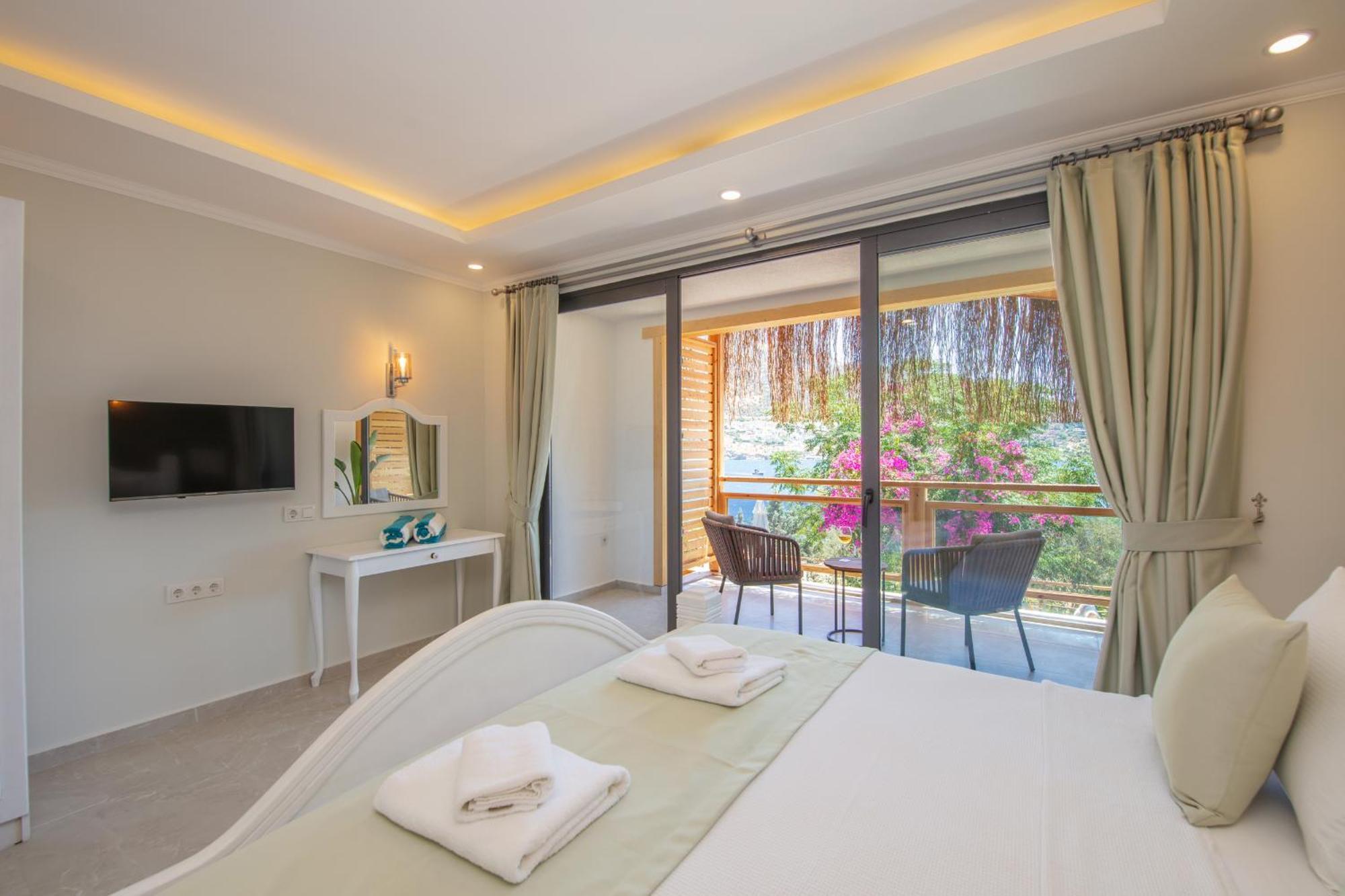 Likya Gardens Hotel Kas Bagian luar foto
